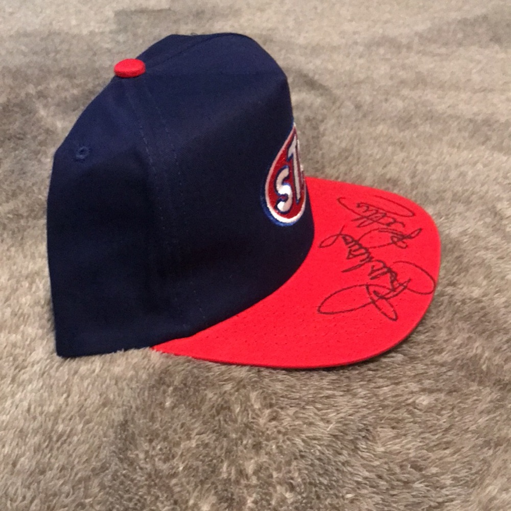 Richard Petty Autograph Hat - Picture 2 of 3